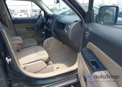 2016 Jeep Patriot Latitude из США, поврежденный, VIN 1C4NJPFB8GD569704